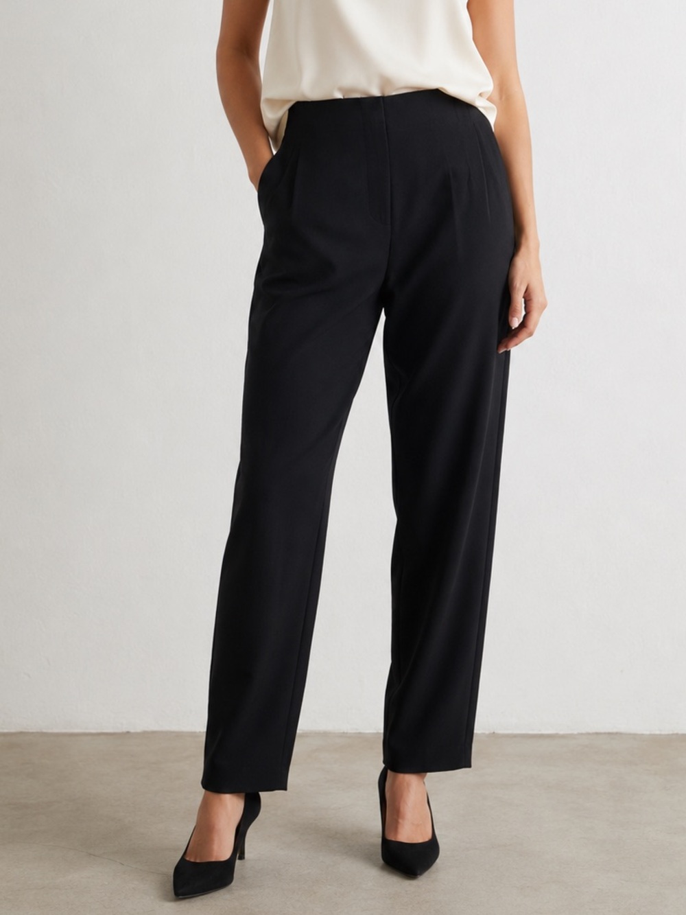 ZARA Black High Waisted Straight Trousers Pants Women’s Size M Ankle Length